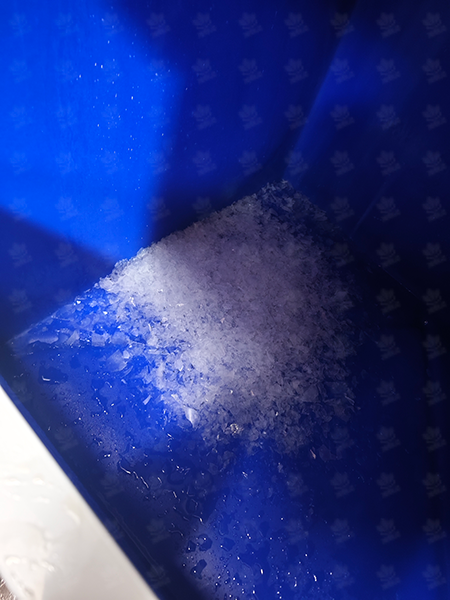 鳞片冰